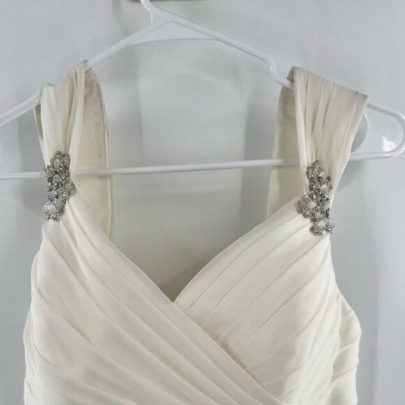 Victoria James Ronald Joyce white wedding dress with train size 12 - Picture 3 of 11